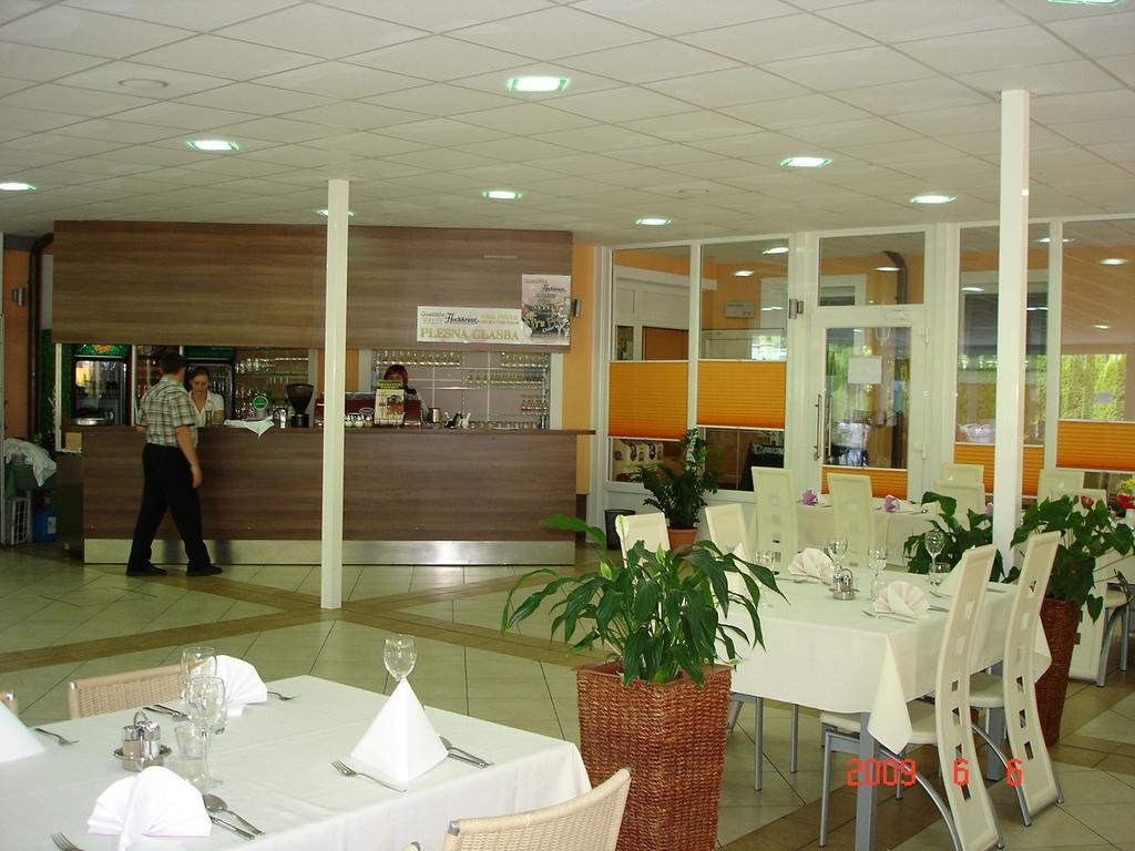 Rooms Hochkraut Celje Buitenkant foto